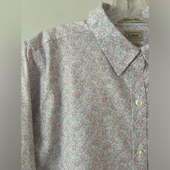 L.L Bean Floral Button Down Shirt Wrinkle Resistant - Picture 4 of 9